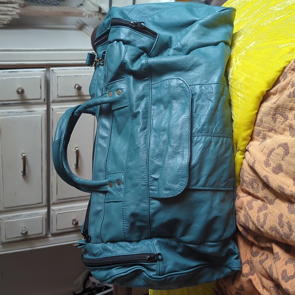 Leather duffle bag or rucksack